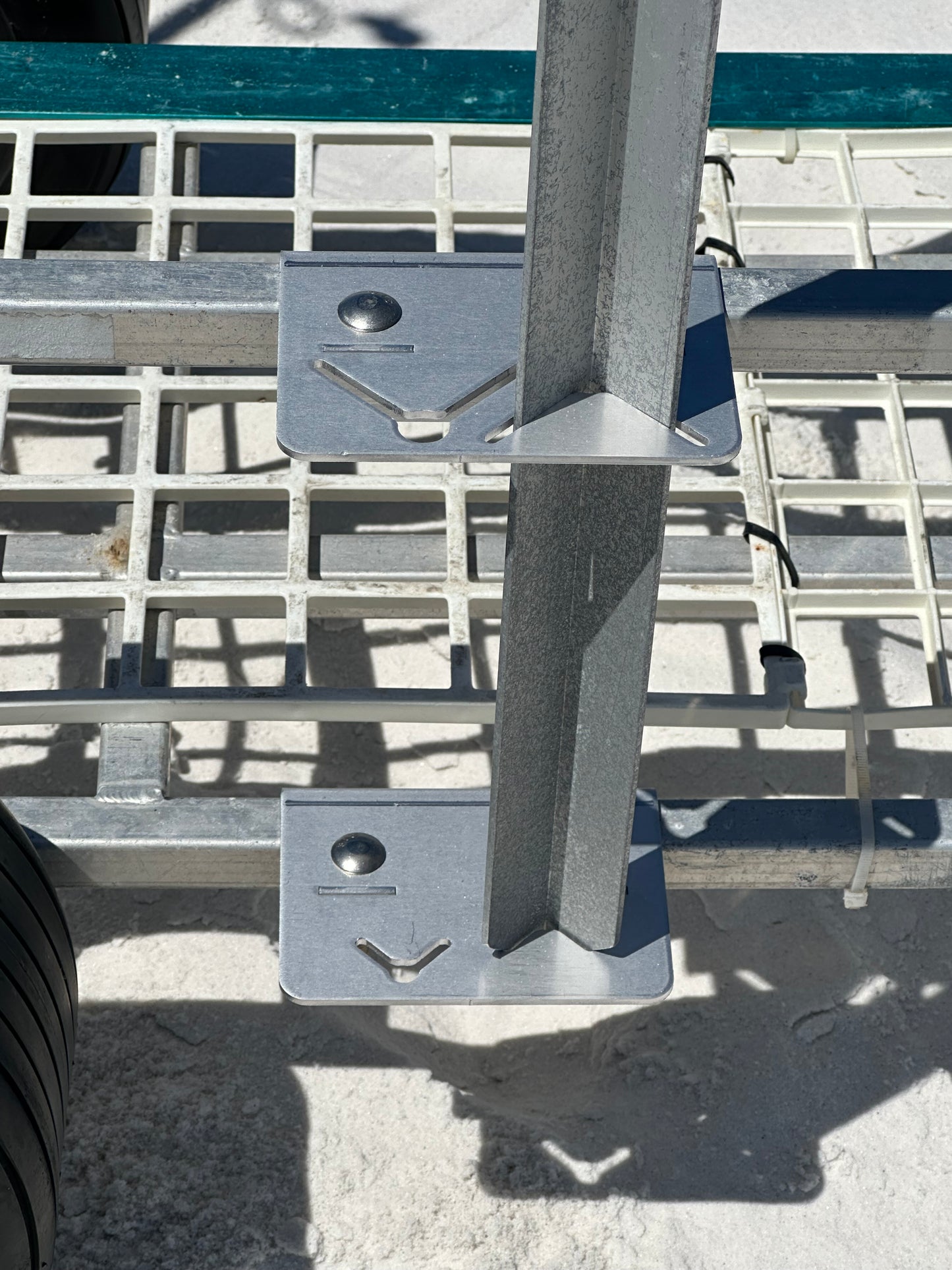 Adjustable Double Sand Spike Mount/Holder for Fish-n-Mate Beach Cart