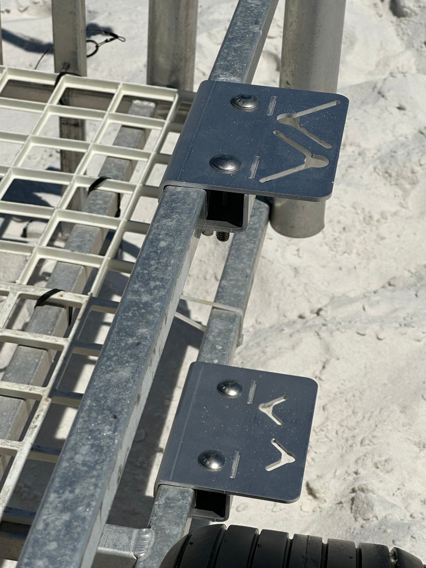 Adjustable Double Sand Spike Mount/Holder for Fish-n-Mate Beach Cart