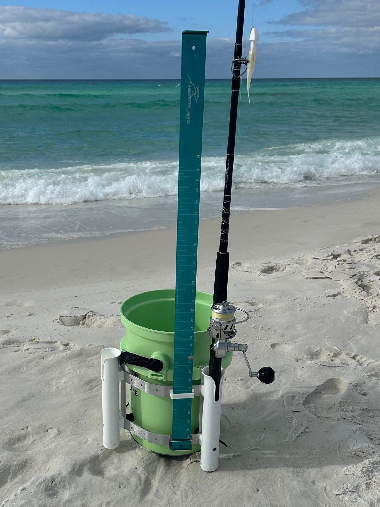 2" Fish Board Mount Accessory for YETI LoadOut Bucket Rod Holder